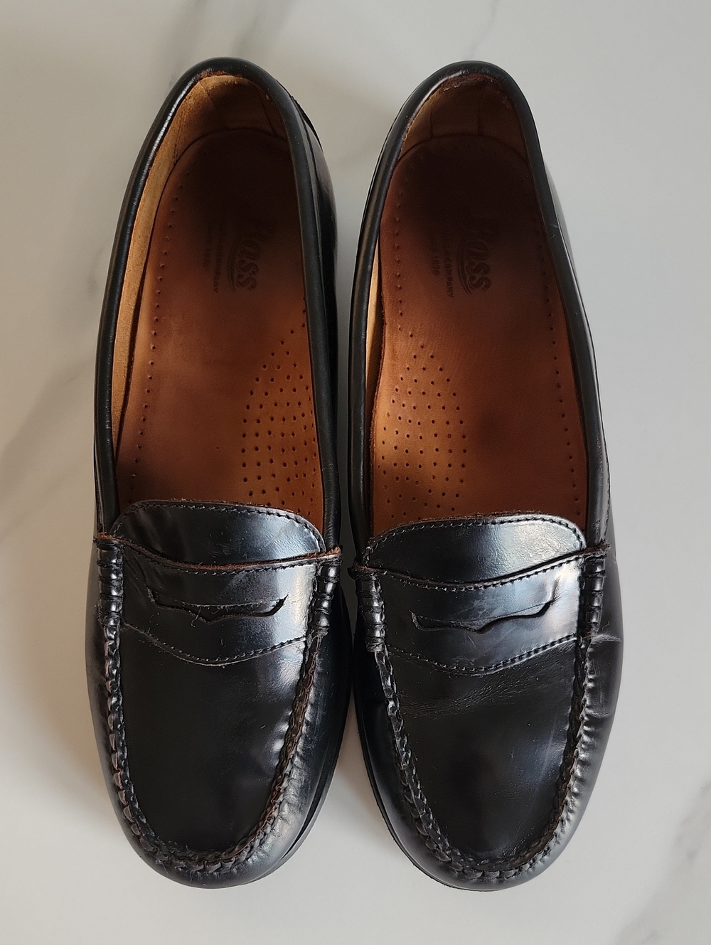 Bass Weejuns Black Leather Penny Loafers